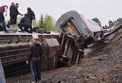 10 человек пострадали при сходе вагонов поезда Воркута – Новороссийск