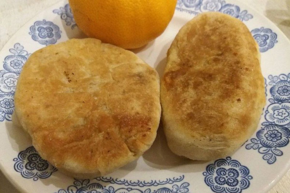 Жарим пирожки с хрустящей корочкой: быстрое тесто без дрожжей, которое всегда выручает