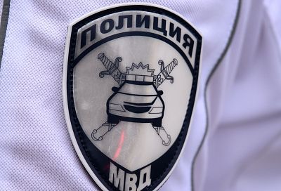 Жительница Кубани выбросила из окна пятого этажа собаку. Животное погибло