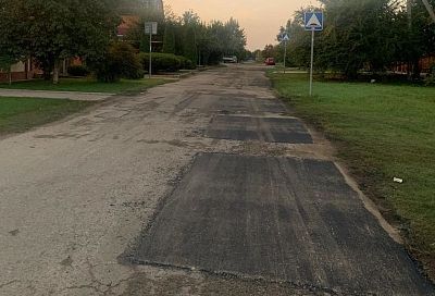 За две недели сделали ямочный ремонт на 10 участках дорог в Краснодаре 