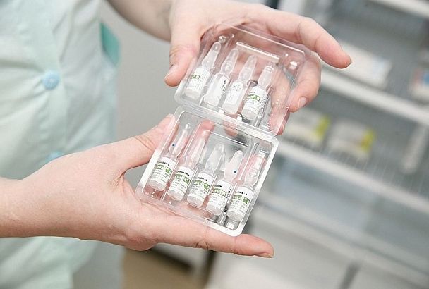 План по обязательной вакцинации от коронавируса в Краснодарском крае выполнили в десяти категориях