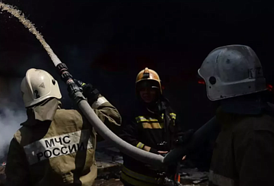 Возгорание произошло на территории нефтебазы в Армавире из-за атаки БПЛА: пожар локализован