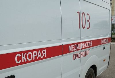 Резко выбежал на дорогу: в Краснодаре BMW сбил 9-летнего мальчика
