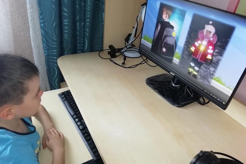 В Краснодарском крае школьники продолжают изучать ПДД на самоизоляции