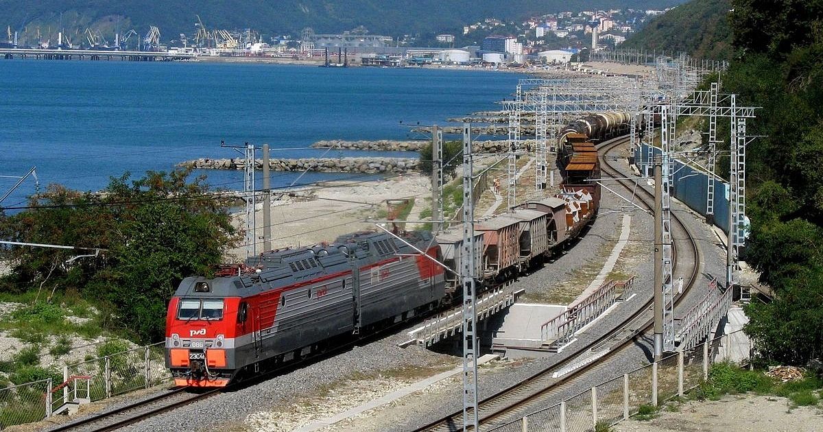 Перенос железной дороги от побережья в Краснодарском крае позволит  расширить пляжи