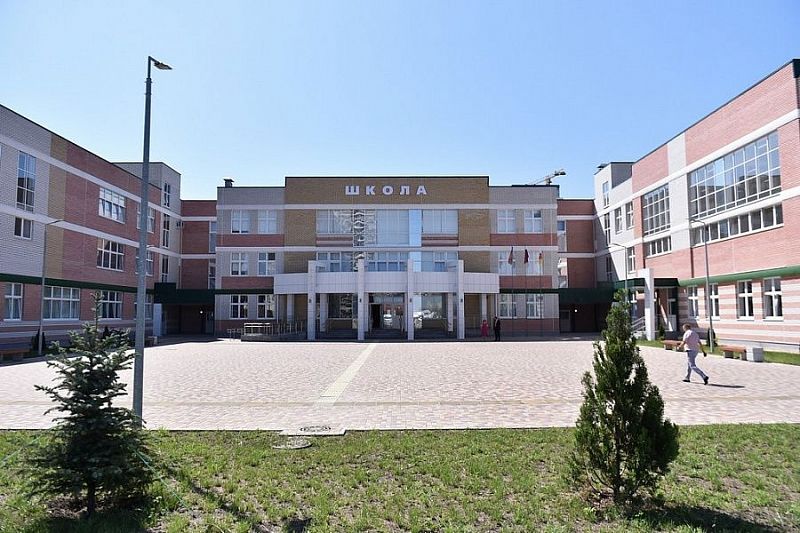 Ни одна из школ и гимназий Краснодара не закрыта на карантин из-за коронавируса