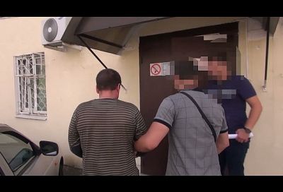 Мужчина с пистолетом попытался ограбить аптеку в Сочи