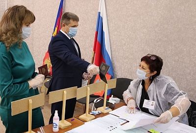 Вице-губернатор Краснодарского края Александр Власов проголосовал на выборах