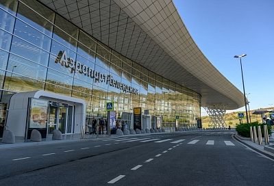 Росавиация ввела временные ограничения на прием и выпуск самолетов в аэропорту Геленджика 