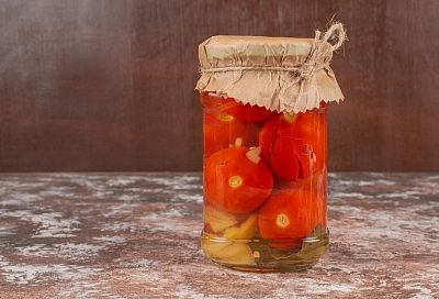 Летние хлопоты ради вкусной зимы: как сделать помидоры по-грузински