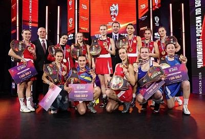 Три анапские спортсменки завоевали «золото» чемпионата России по боксу