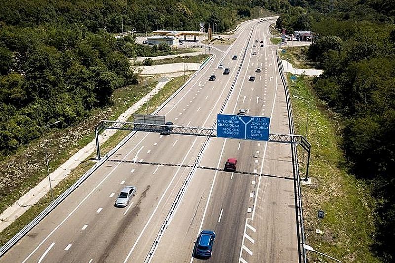 В Краснодарском крае более 50% федеральных дорог не отвечают интенсивности трафика 
