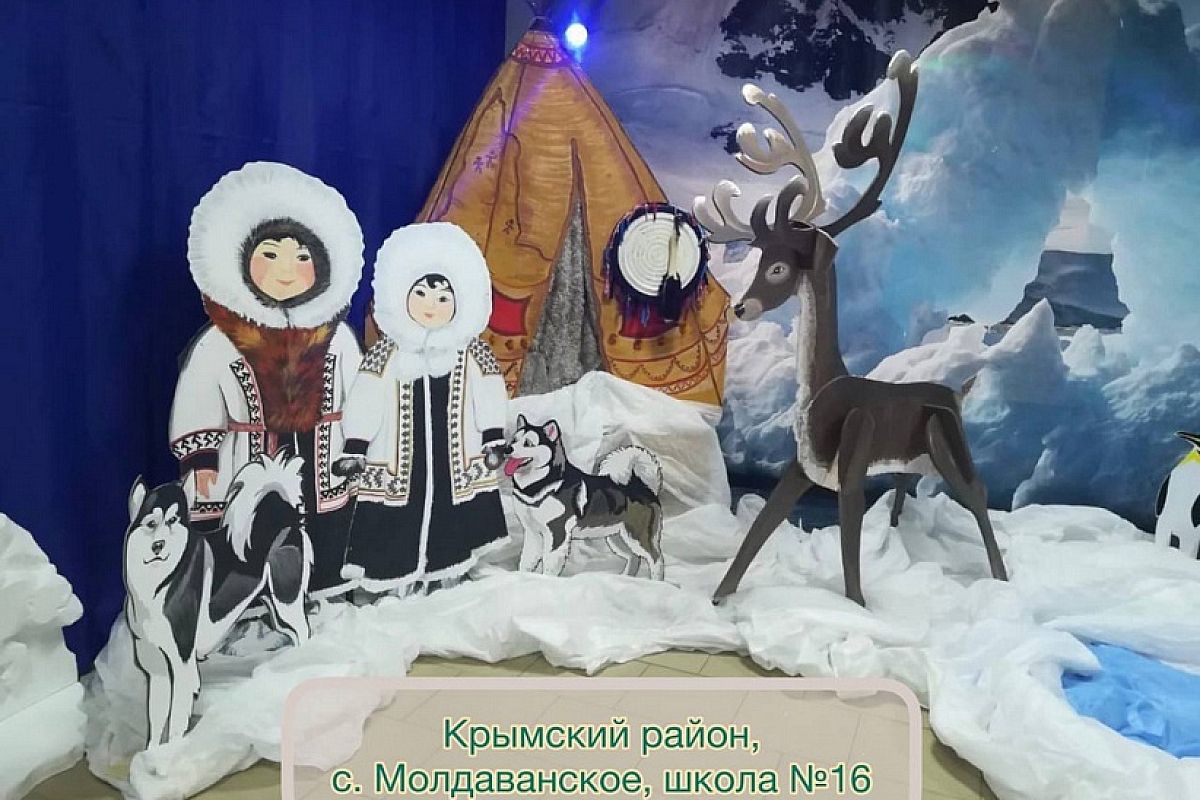 Все школы Краснодарского края украшены к Новому году