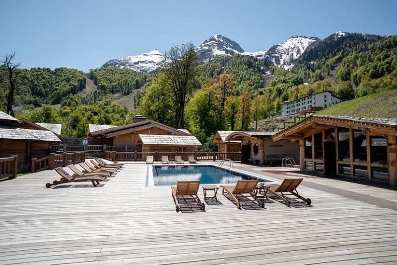 Все отели курорта Красная Поляна в горах Сочи пройдут экосертификацию к 2025 году