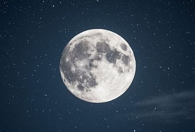 Луна заслонит Плеяды: редкое астрономическое шоу состоится 19 апреля