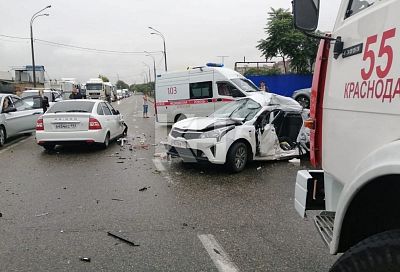 В полиции рассказали подробности жесткого ДТП с тремя погибшими девушками в Краснодаре