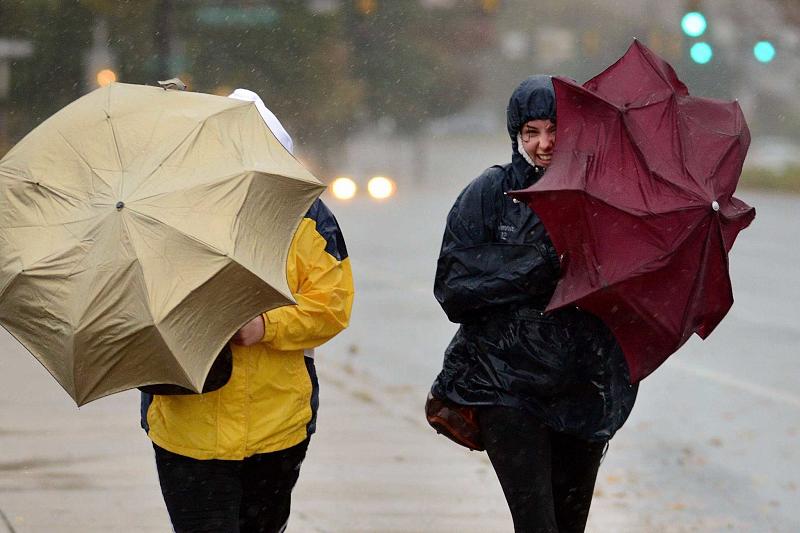 Жителей Краснодара предупредили о ливне и сильном ветре
