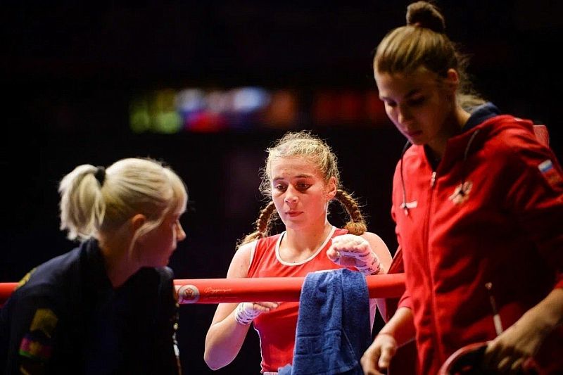 Кубанские спортсменки завоевали семь медалей на женском чемпионате России по боксу 