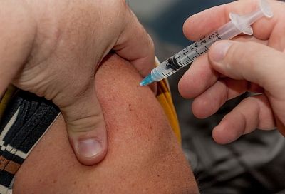 В Роспотребнадзоре сообщили о продолжении вакцинации от коронавируса после пандемии