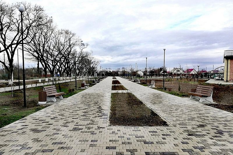 Парк и сквер благоустроили в Приморско-Ахтарском районе по нацпроекту