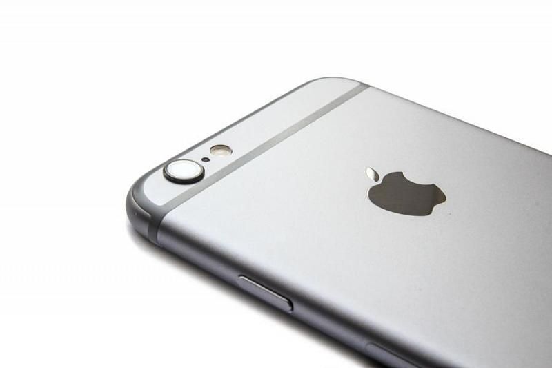 Apple представит бюджетный смартфон