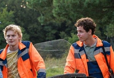 ТНТ запускает сериал «Кладем на совесть»: комедия о буднях дорожных строителей