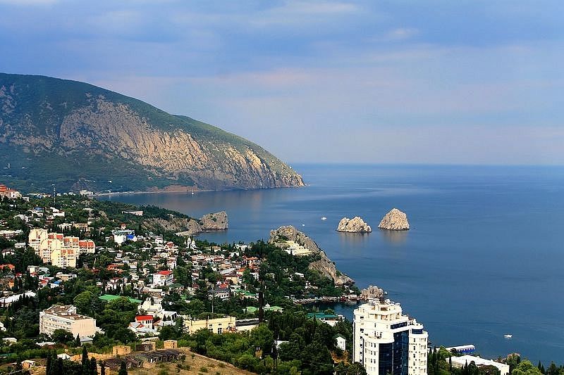 В Крыму с 15 июня откроют отели и санатории