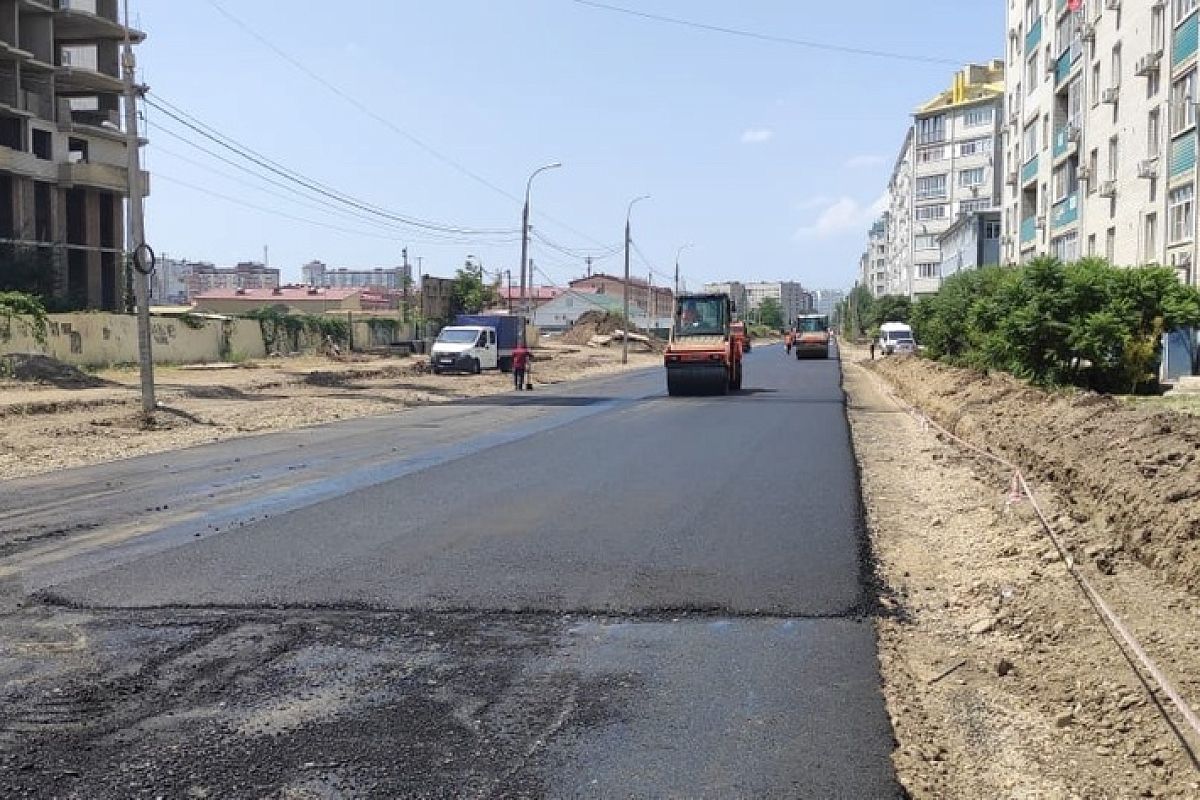 В Краснодаре продолжается реконструкция улицы Черкасской