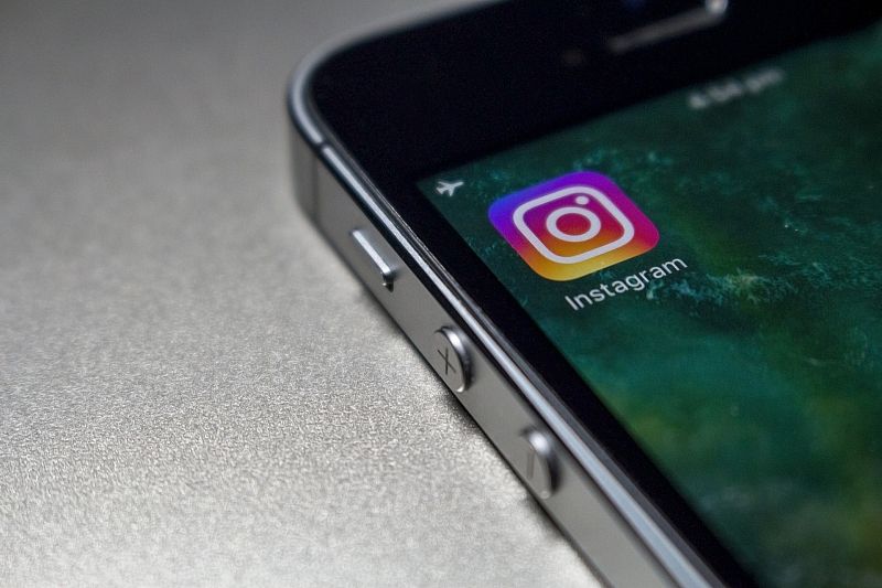 Эксперт рассказал, как камера Instagram следит за пользователями