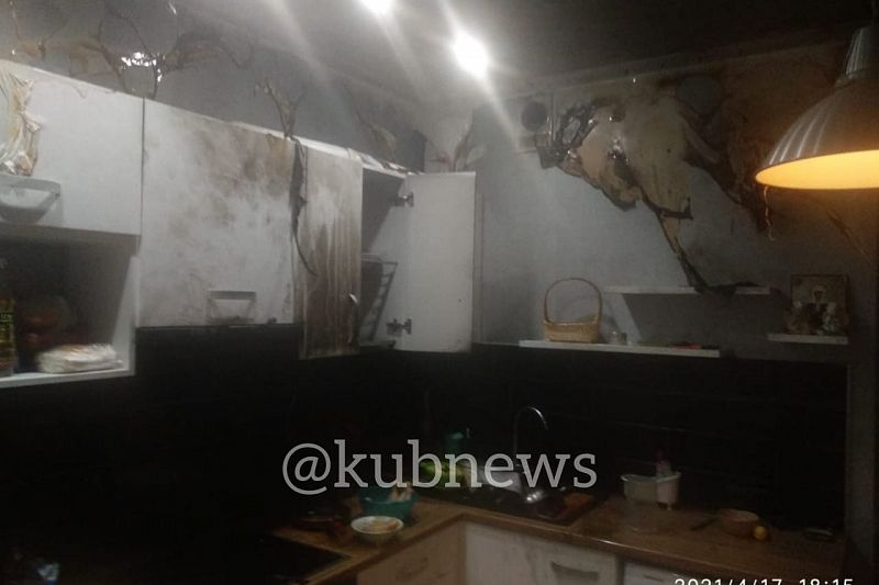 Опубликованы фото из квартиры, где женщина получила ожоги из-за «вспышки масла»
