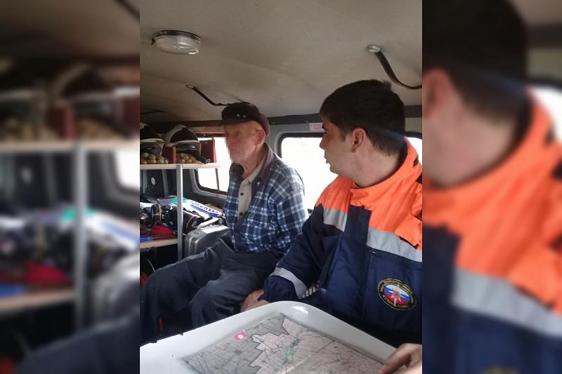 В Краснодарском крае спасатели нашли заблудившегося пенсионера