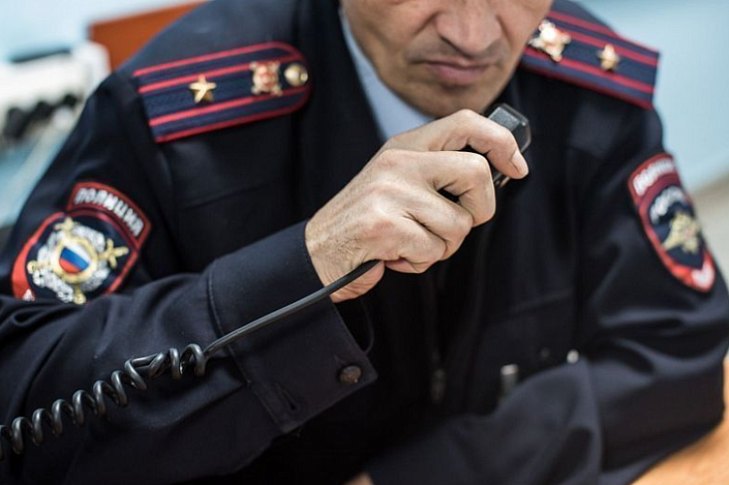 Полиция ищет автохама, пнувшего ногой пенсионера в Краснодаре из-за сделанного замечания