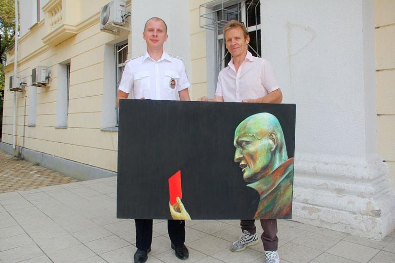 В Сочи художнику Владимиру Кириленко вернули украденную картину спустя два года