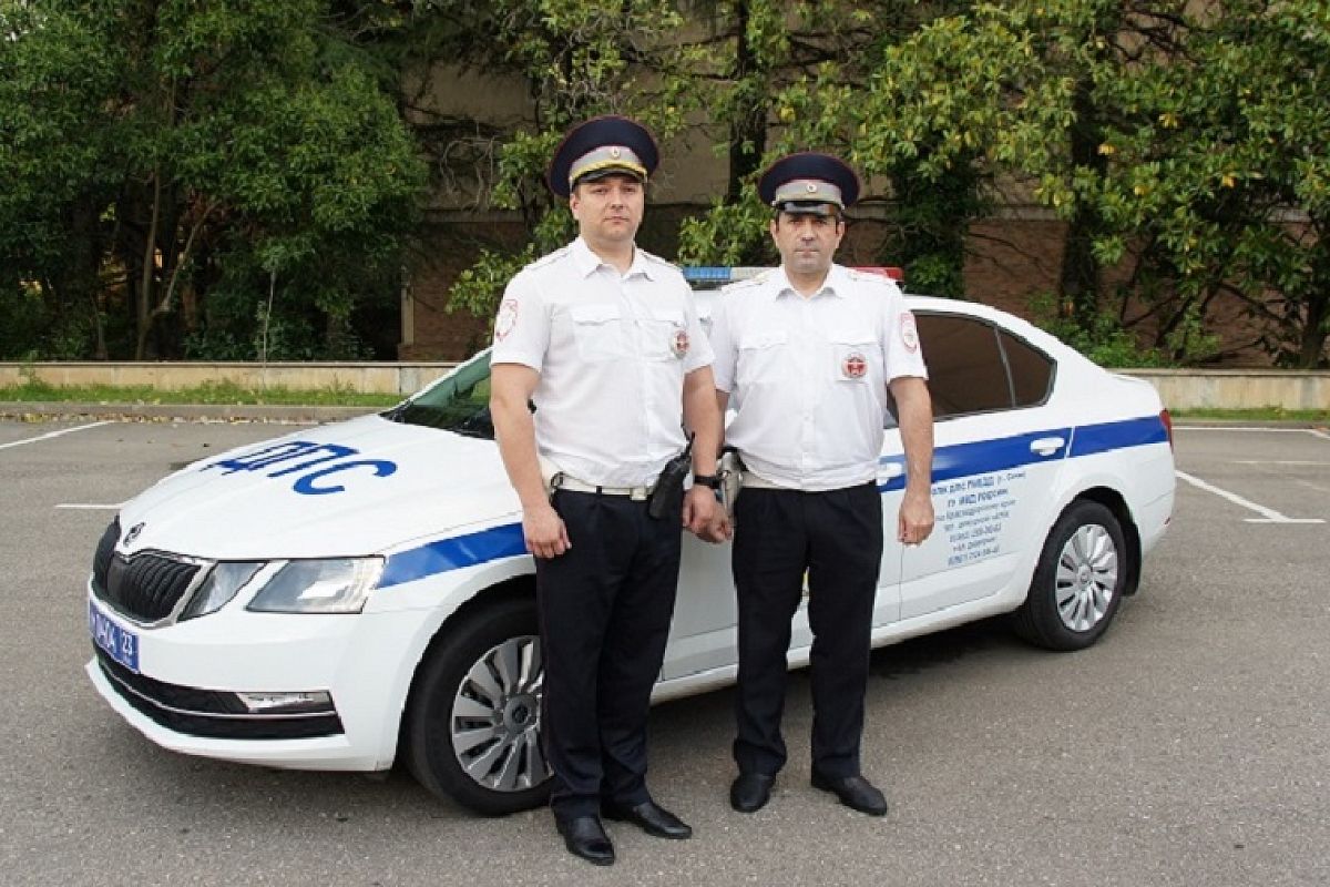 Сочинские полицейские помогли получившему травму головы отдыхающему с Сахалина