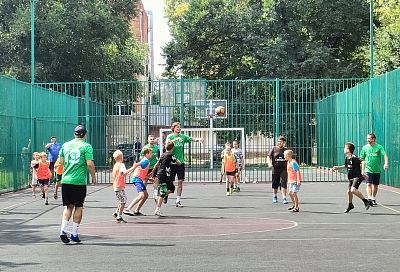 Профессиональные футболисты будут проводить бесплатные тренировки для детей в Краснодаре