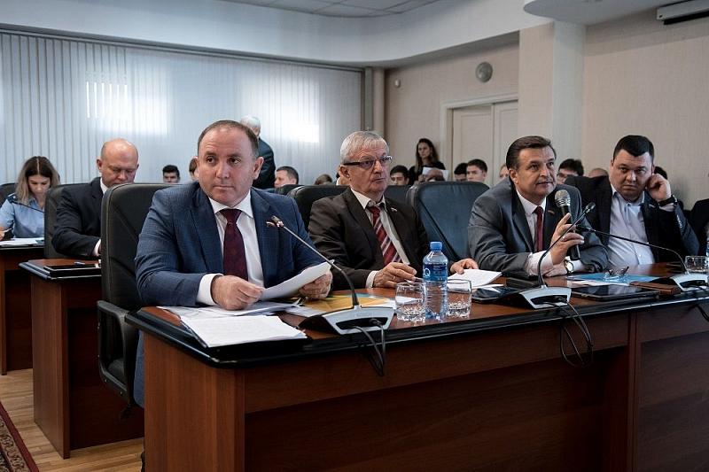 Депутатов станет больше: Городская Дума Краснодара предложила увеличить количество парламентариев следующего созыва на 4 человека