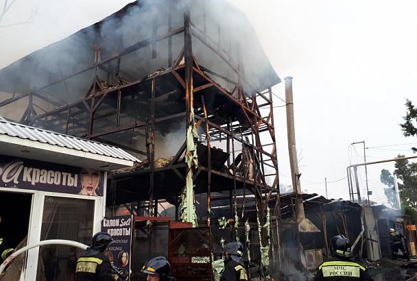 Здание в Сочи, в котором при пожаре погибли 8 человек, построено незаконно 