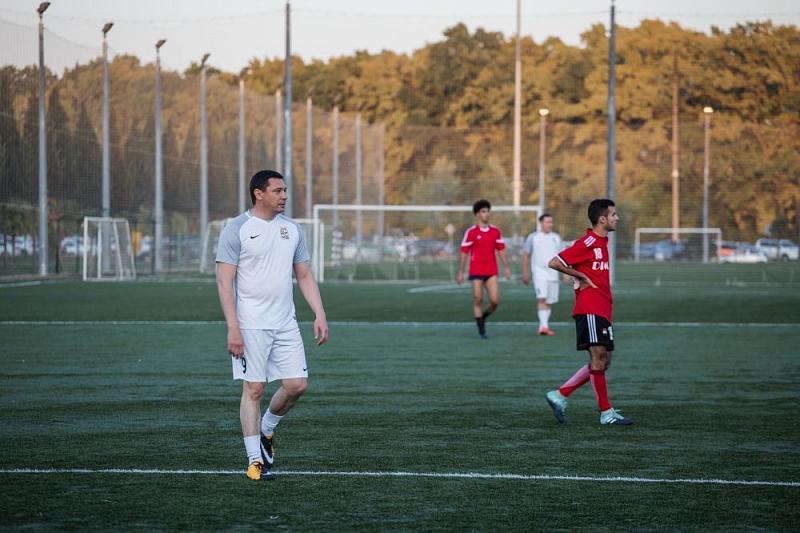 Команда мэра Краснодара сыграла товарищеский футбольный матч со сборной студентов из Сирии