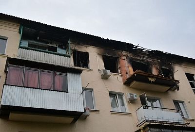 Один человек погиб и двое пострадали при пожаре в многоквартирном доме в Краснодаре