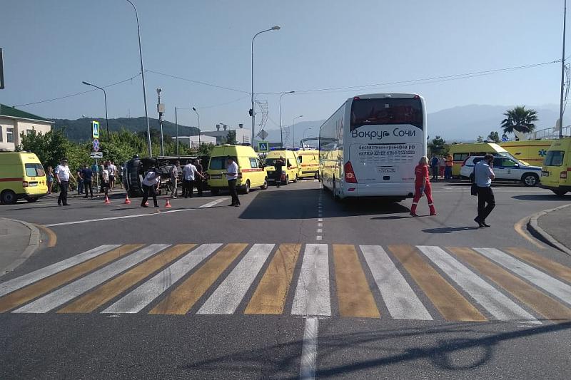 Названа предварительная причина аварии с двумя автобусами туристов в Сочи