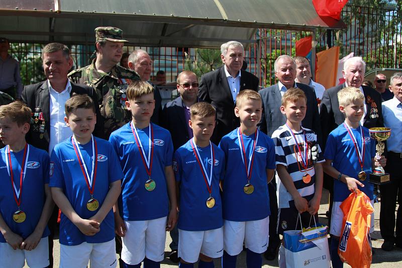 В Краснодаре детский футбольный турнир посвятили Дню Победы