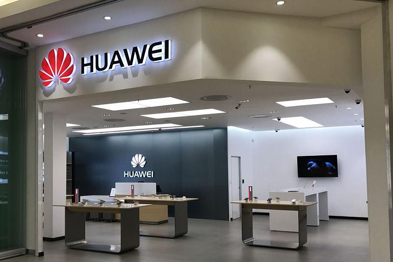 Опубликованы характеристики и дизайн смартфона Huawei P30 Lite