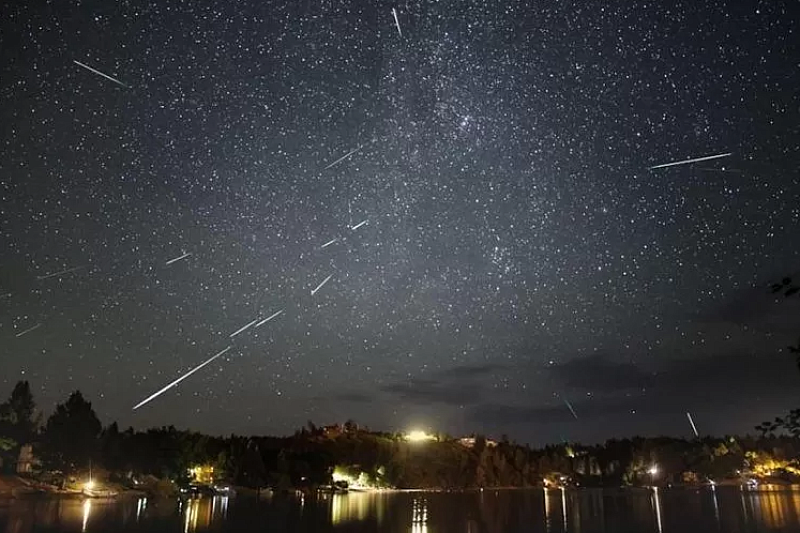Астроном сообщил о редком метеорном шторме над Землей 