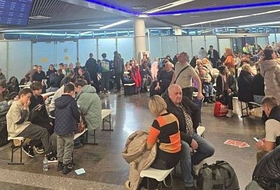 Пять летевших в Сочи самолетов ушли на запасной аэродром