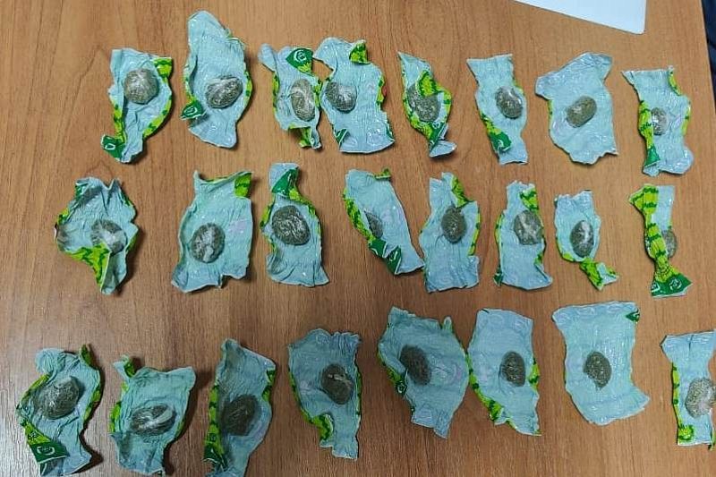 В краснодарской колонии нашли конфеты с крупной партией наркотиков