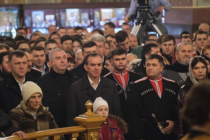 Губернатор Краснодарского края Вениамин Кондратьев поздравил жителей Кубани с Рождеством Христовым