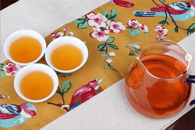 Японские ученые назвали чай, который сжигает жир, пока вы спите