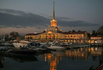 Паром из Трабзона не получил разрешения на заход в порт Сочи