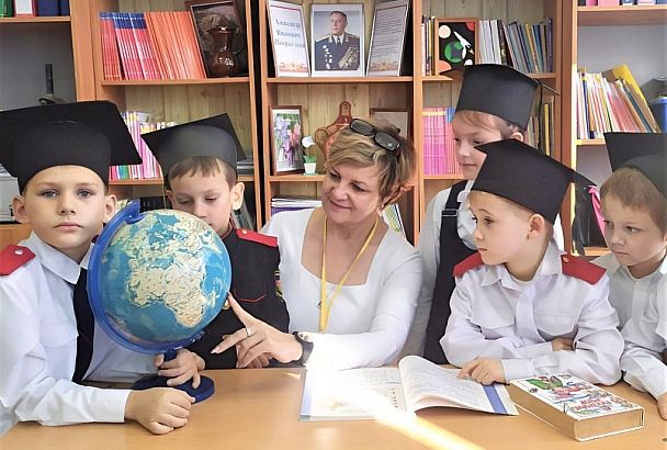 Лучшие учителя Кубани получат по 200 тыс. рублей
