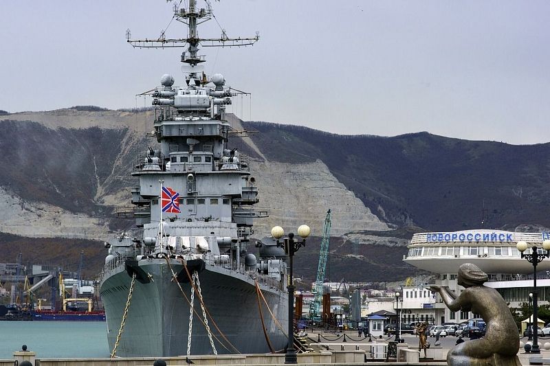 Новый патрульный корабль вышел в Черное море из Новороссийской военно-морской базы